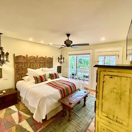 Casa Culinaria - The Gourmet Bed & Breakfast 3*